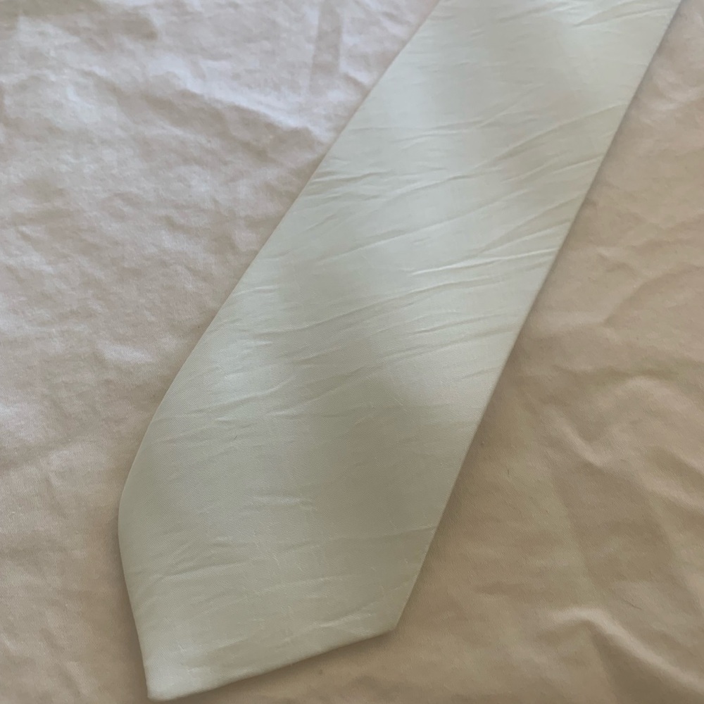 FIRSITE 100% Silk Handmande Elegant Cream Necktie